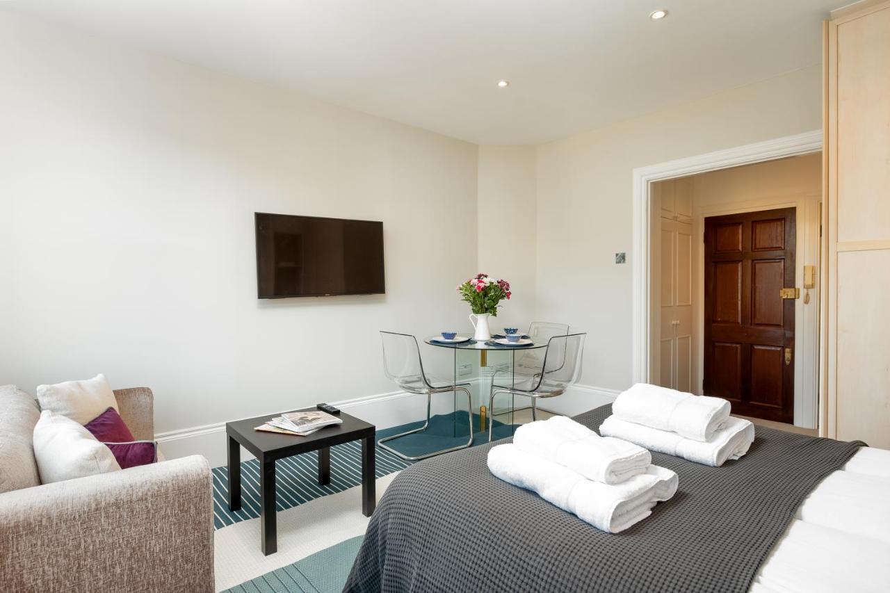 Capital Sloane Street Studio With Balcony London Exterior foto